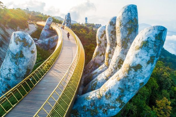 Cầu Vàng Bà Nà Hills Cầu Vàng Bà Nà Hills
